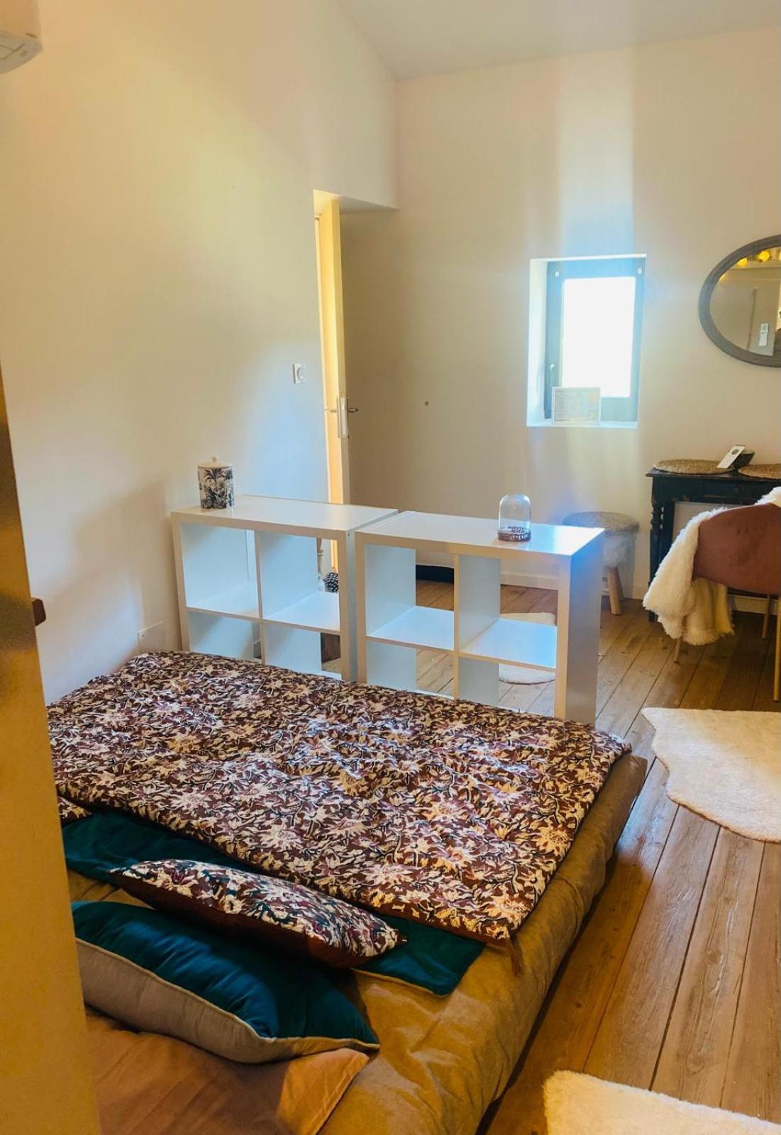 Chambre D'Hotes De La Savonnerie Venejan ภายนอก รูปภาพ