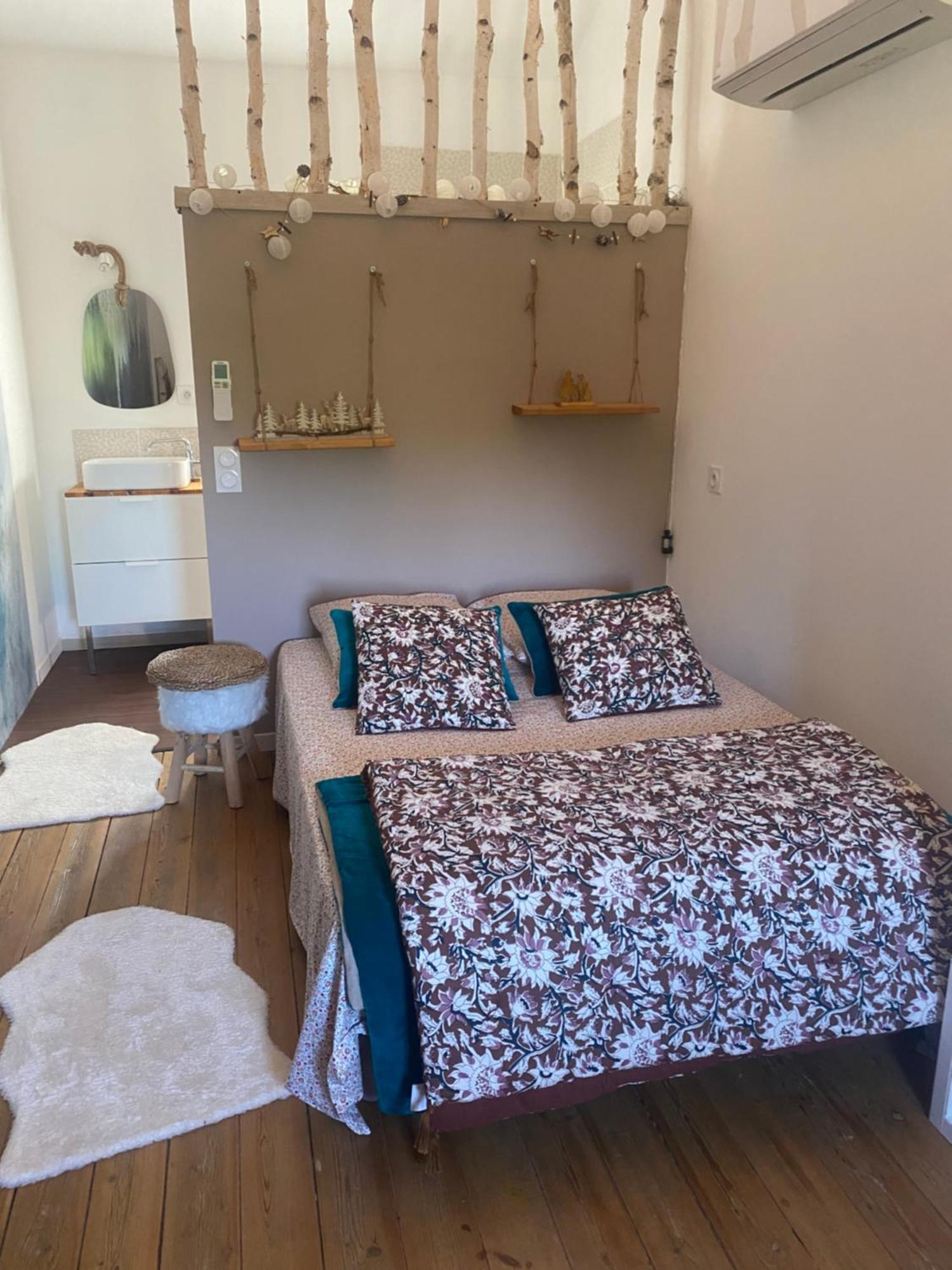 Chambre D'Hotes De La Savonnerie Venejan ภายนอก รูปภาพ